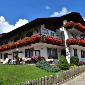 Apartment Panorama Im Bergfrieden, Bayersoien